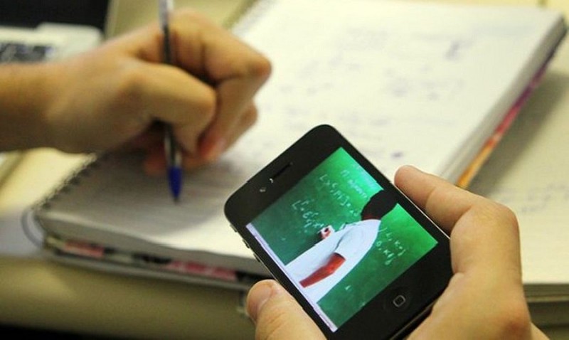 Passa a valer lei que garante acesso à internet gratuita para escolas