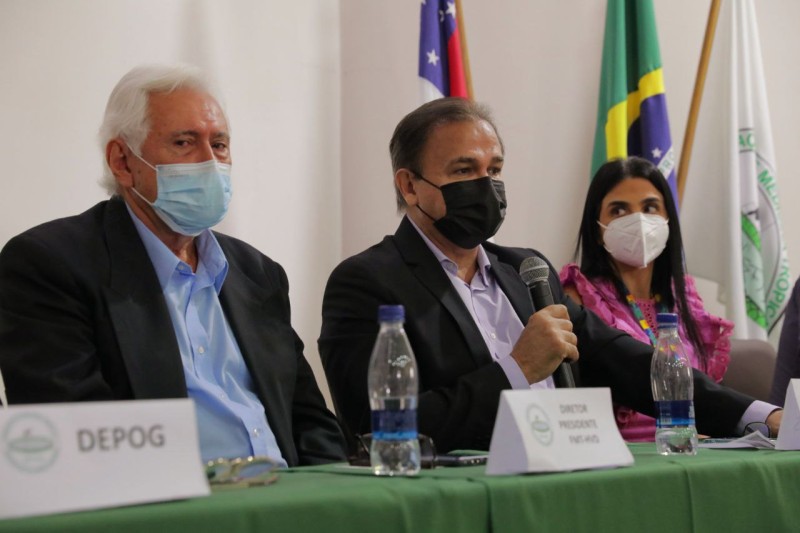 Fundação de Medicina Tropical forma nova turma de especialistas e recebe novos residentes