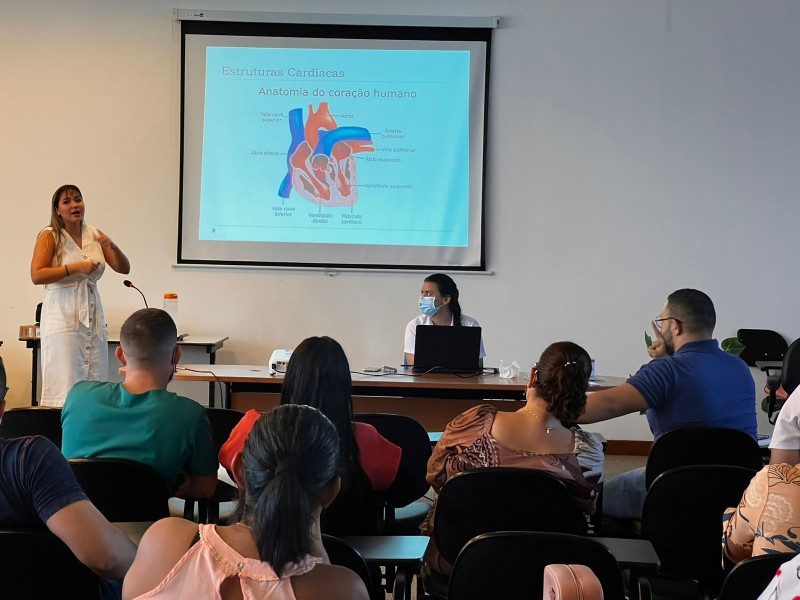 Equipe que trabalhará nos novos leitos do PS de Rio Branco passa por capacitação