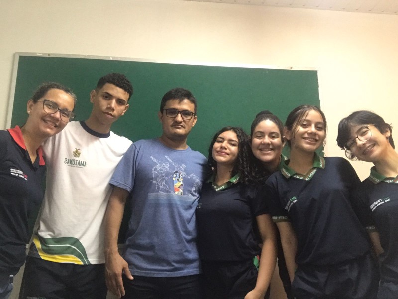 Estudantes da rede estadual de Manaus criam podcast para debater assuntos relevantes à comunidade escolar