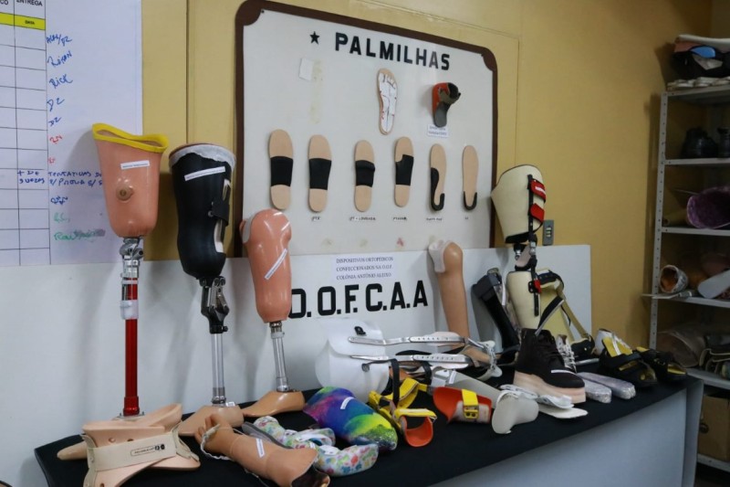 Oficina ortopédica dobra atendimentos com próteses gratuitas em Manaus