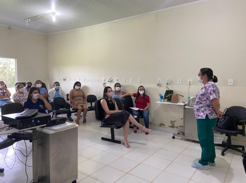 Profissionais de saúde em Assis Brasil recebem capacitação