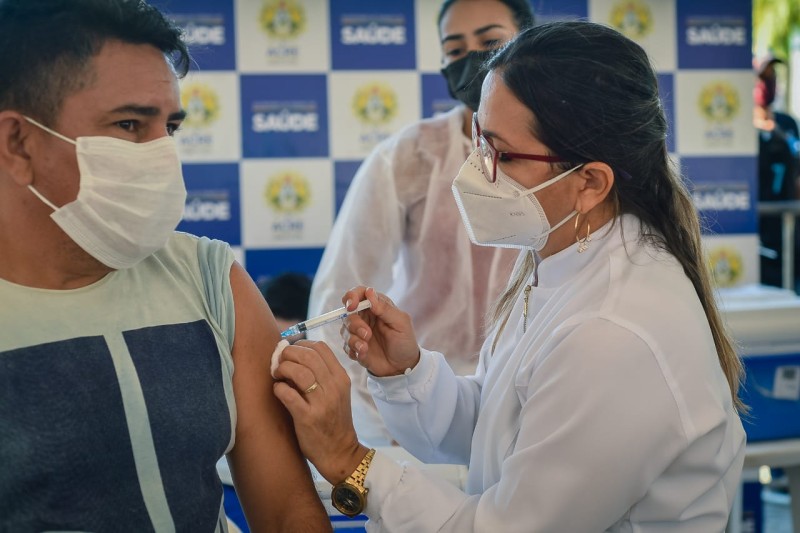 Em parceria com o TRE, governo disponibiliza vacinação contra a covid-19, influenza e tríplice viral no Sesc Bosque