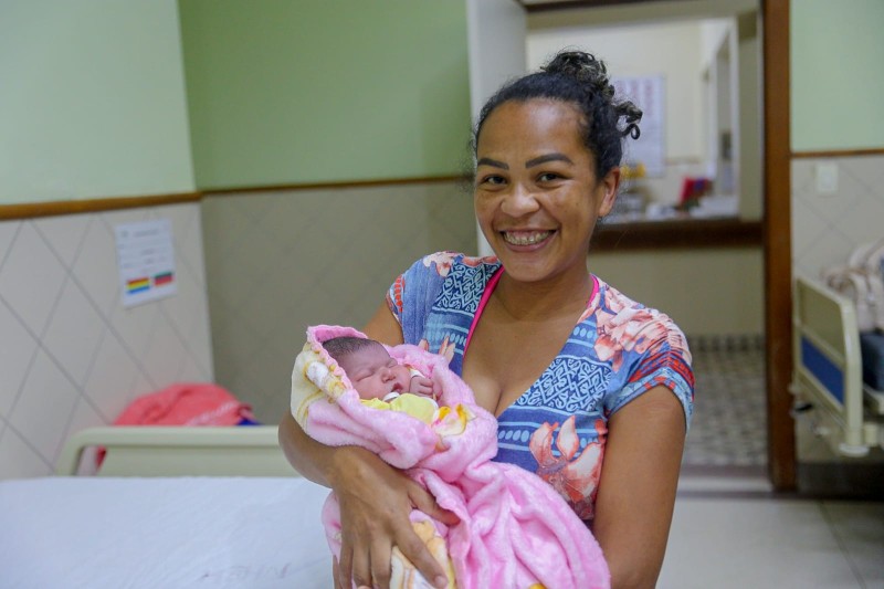 Maternidade de Rio Branco registra primeiro nascimento no Dia das Mães