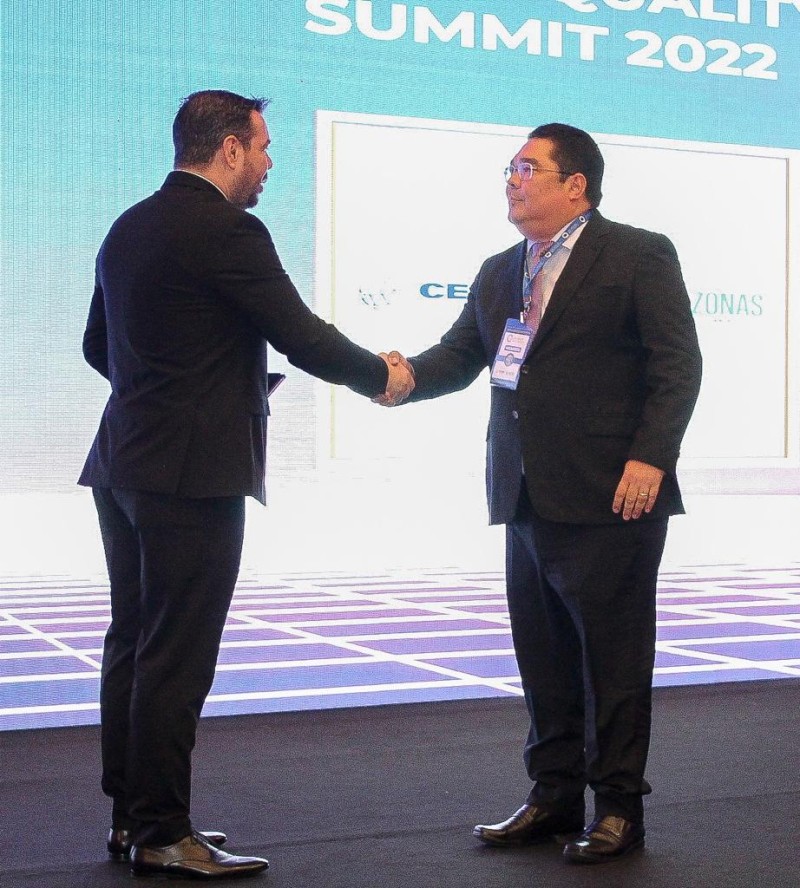 Diretor-presidente do Cetam recebe título de Líder Educacional do Ano 2022