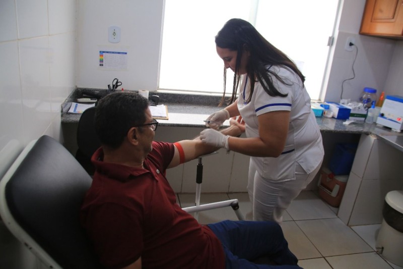 Estado e prefeitura de Capixaba inauguram sala de coleta de exames