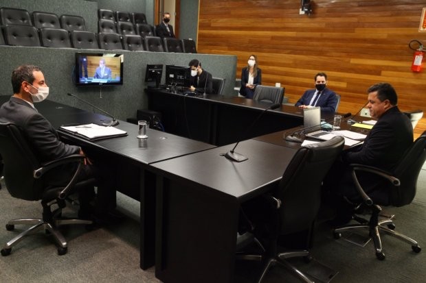 Governo do estado participa de reunião da Comissão de Turismo e Meio Ambiente da Alesc