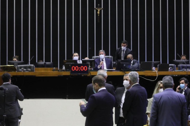 Câmara aprova projeto que altera Lei de Improbidade Administrativa