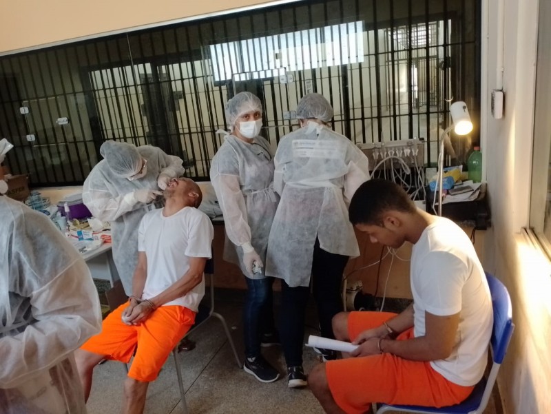 Detentos da unidade prisional de Sena Madureira recebem assistência odontológica