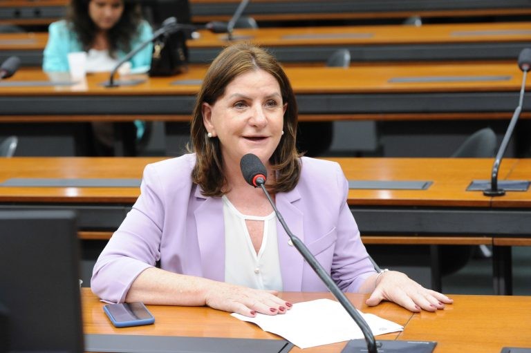 Comissão aprova indenização a ex-servidores da extinta Sucam vítimas de intoxicação