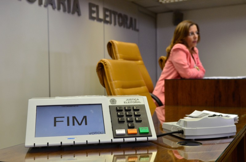 TRE-RJ começa os trabalhos com teste de integridade das urnas