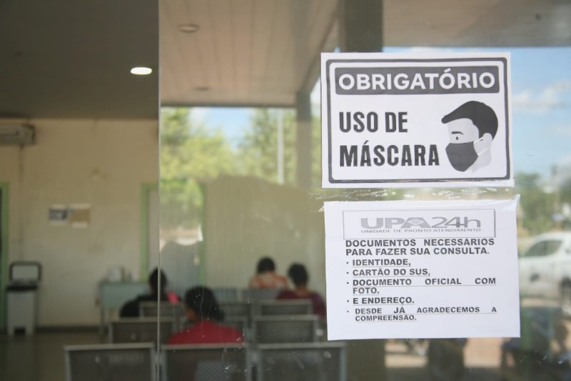 Saúde recomenda uso de máscara e vacinação para conter avanço da covid-19