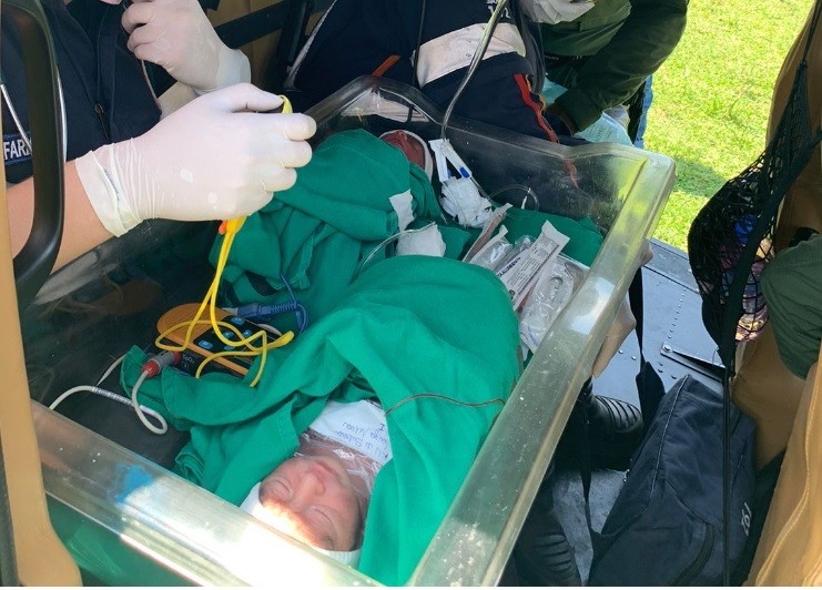 Em operação inédita, Ciopaer resgata mãe e bebês gêmeos, após parto no interior da floresta
