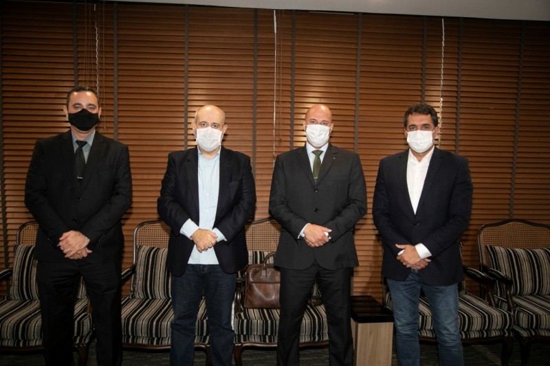 Secretário Especial de Comunicação Social faz visita institucional à Record TV 