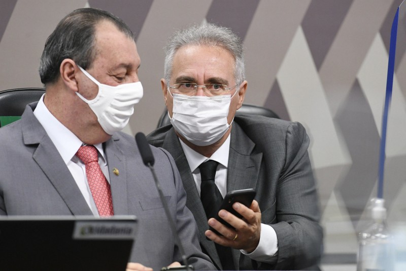 Senadores da CPI da Covid lamentam marca de 500 mil mortes