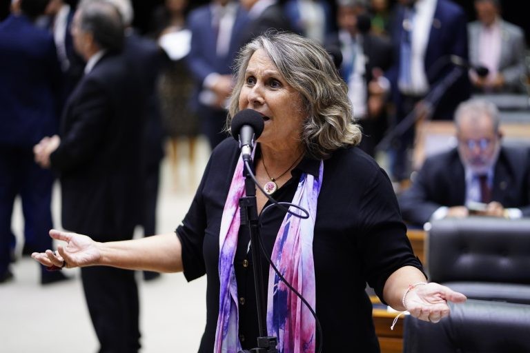 Comissão aprova projeto que limita bloqueio de recursos para cultura