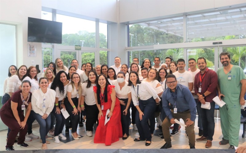 Hospital Delphina Aziz e UPA Campos Sales homenageiam pacientes em comemoração pela chegada do Natal e Ano Novo