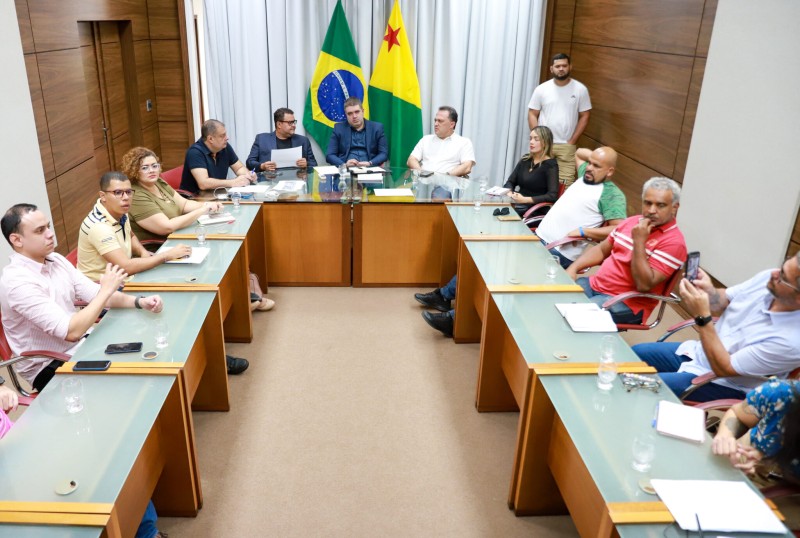 Governo e Prefeitura de Rio Branco se reúnem para alinhar os preparativos do Carnaval da Família 2023