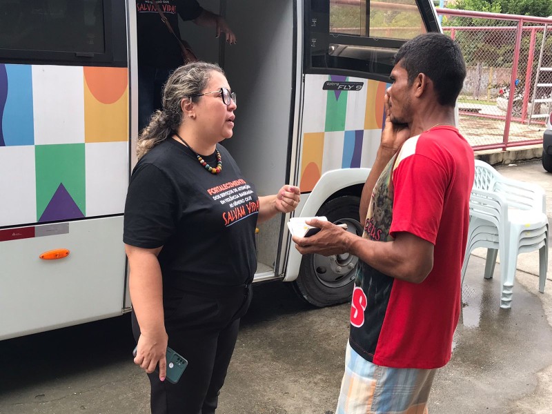 Usuárias do Magdalena Arce Daou recebem atendimento psicossocial em Unidade Móvel
