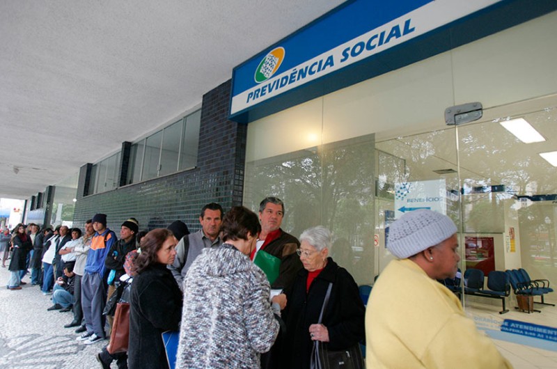 Após 100 anos, Previdência enfrenta reformas, déficit e envelhecimento da população