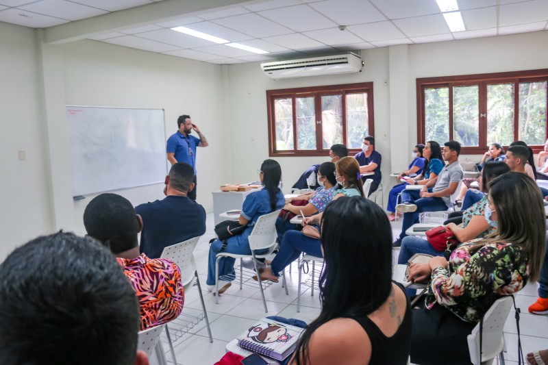 Equipe assitencial do mutirão de cirurgias na Fundhacre passa por capacitação