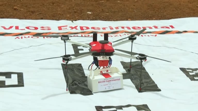 Covid-19: Índia testa delivery de vacinas com drones