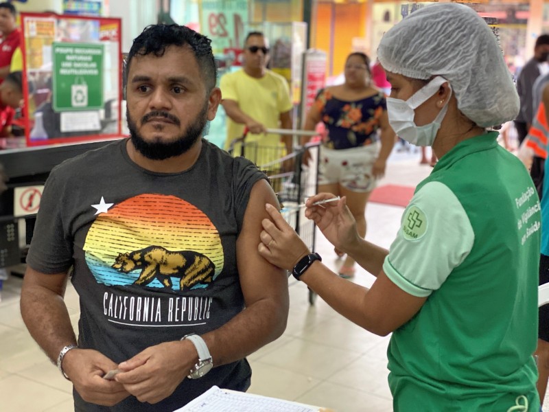 ‘Vacine Já’: Supermercados de Manaus aplicam mais de 4 mil doses de vacinas contra Covid-19