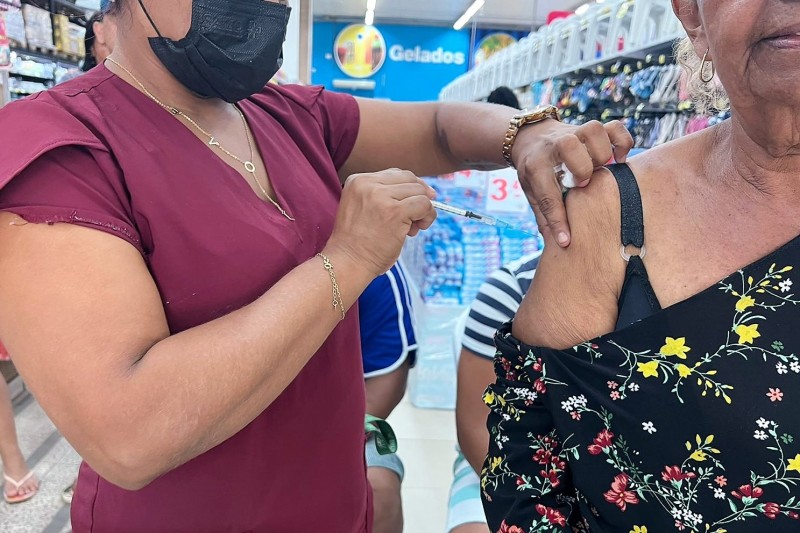 Amazonas atualiza cenário da Covid-19 e vacinação nesta quarta-feira
