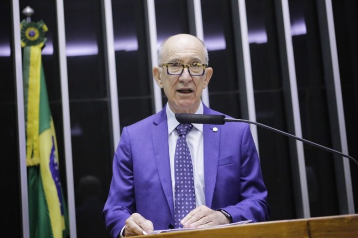 Rui Falcão é eleito presidente da Comissão de Constituição e Justiça e de Cidadania