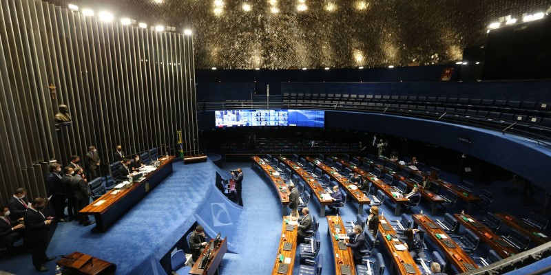 Senado aprova suspensão de despejo de imóveis alugados