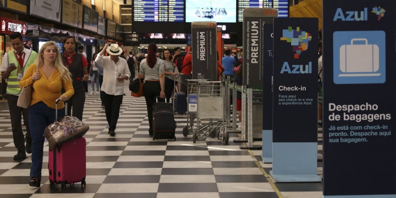 Portaria restringe entrada de estrangeiros no país