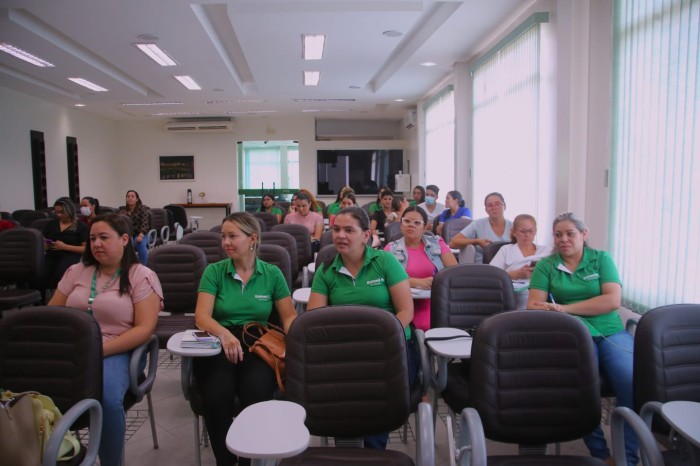 Servidoras da Saúde participam de ciclo de palestras sobre atendimento ao público TEA