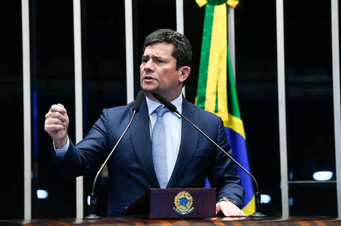 Moro questiona omissão da presença de chefe do GSI no Planalto em atos golpistas