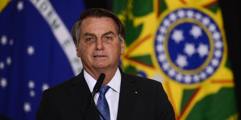 Bolsonaro visita estádio da Chapecoense e fala com empresários em SC
