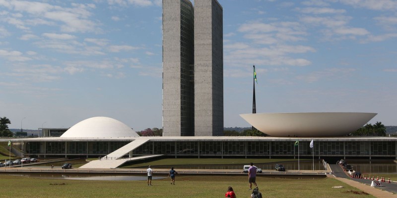 Congresso realiza seminário sobre cidadania LGBTQIA+