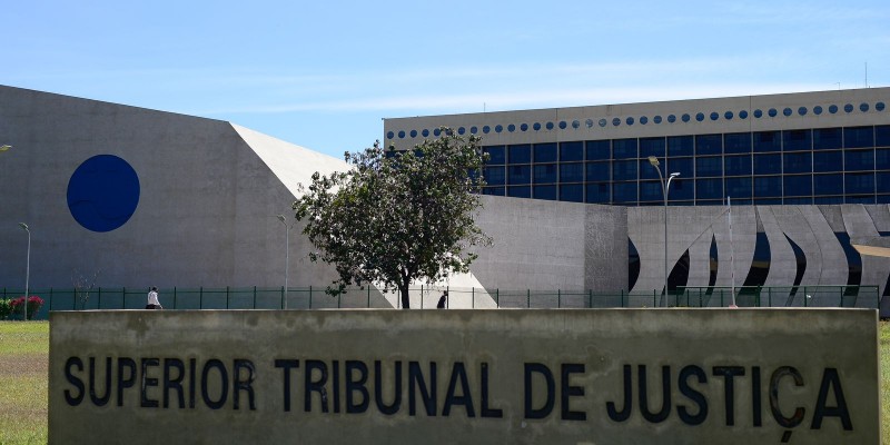 STJ decide que Bonfá e Villa-Lobos podem usar nome Legião Urbana