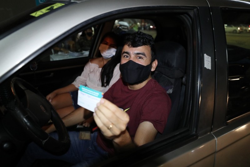 ‘Sensação de segurança’, diz consultor comercial vacinado no mutirão ‘Vacina Amazonas’