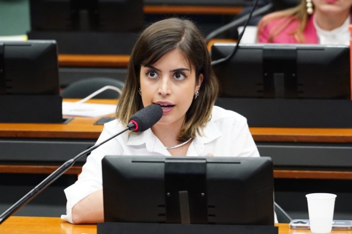 Comissão aprova obrigação de que Disque 180 obedeça critérios de acessibilidade para pessoas com deficiência