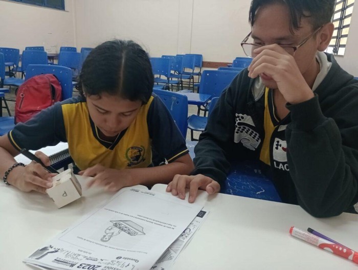 Estudantes da rede estadual ganham medalha de ouro em competição internacional de Matemática