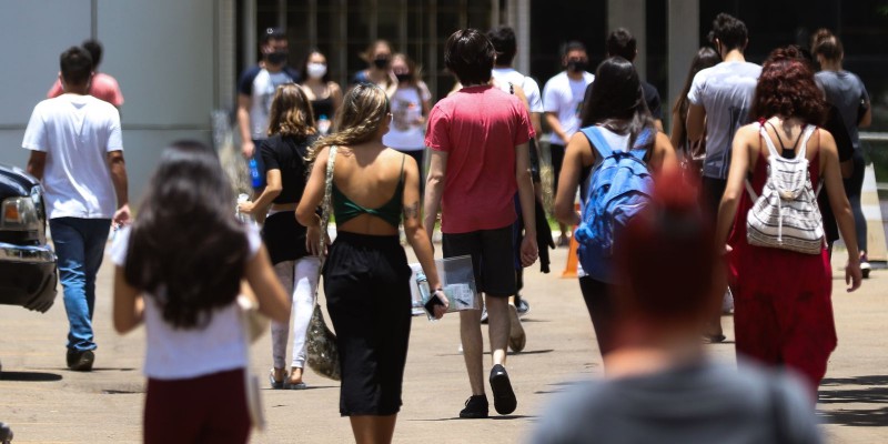 Cai número de famílias que defendem fechamento de escolas na pandemia