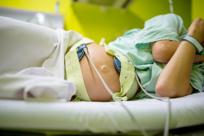 Comissão especial ouve vítimas de violência obstétrica nesta quarta