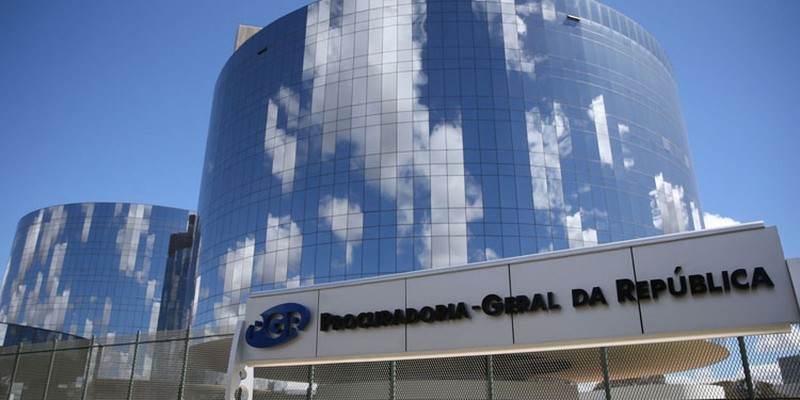 PGR pede abertura de inquérito sobre o presidente no caso Covaxin