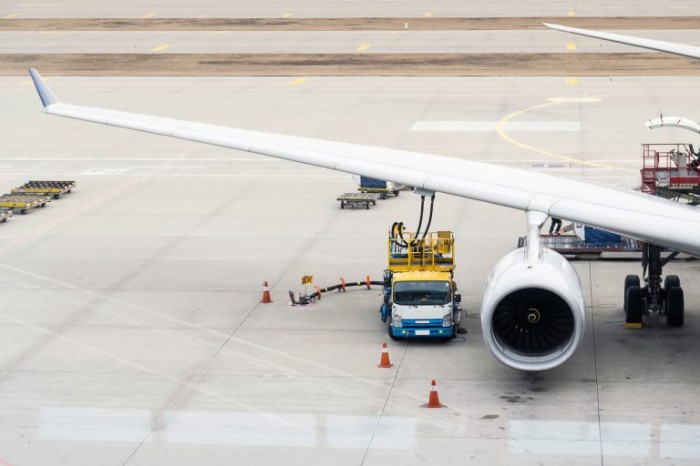 Comissão debate produção de combustível sustentável para a aviação civil
