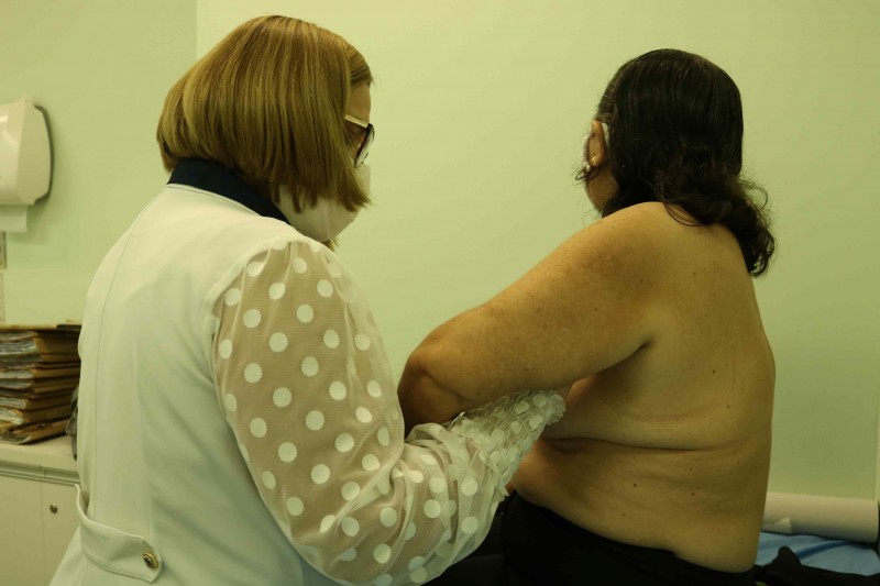 FCecon orienta sobre mamografia em caso de vacina contra a Covid-19
