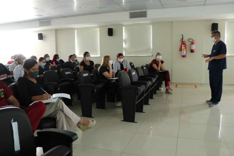 FCecon realiza treinamento sobre prevenção e tratamento de feridas na pele