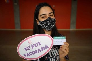 Nova fase: jovens de 18 anos incentivam população a vacinar contra a Covid-19