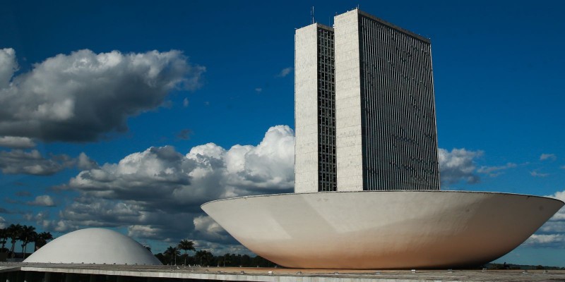 Lira marca votação da PEC do Voto Impresso para amanhã