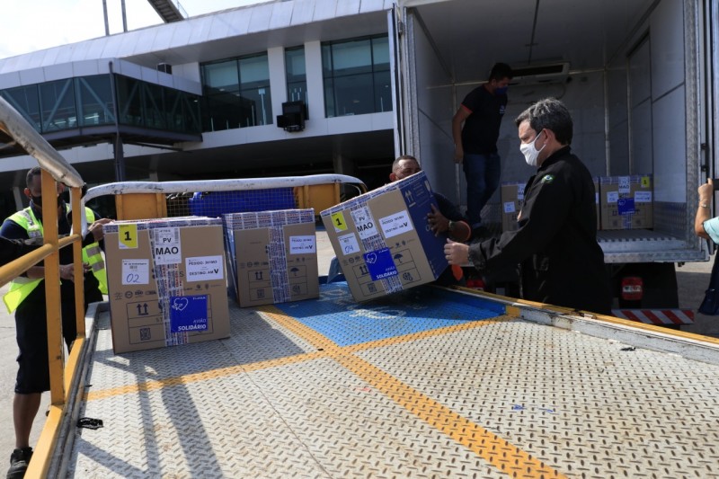 Governo do Amazonas recebe mais 44.460 doses de vacinas contra a Covid-19