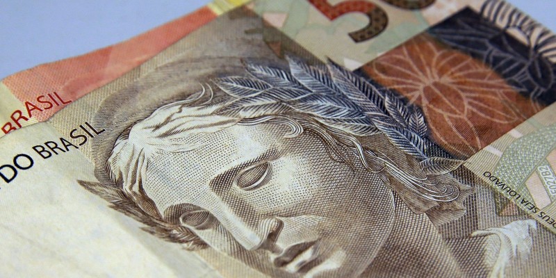PEC propõe votar regra de ouro junto com Orçamento