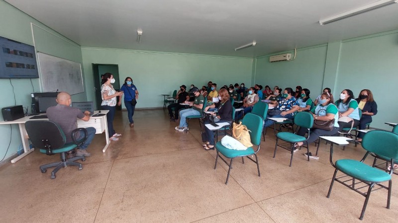 FCecon capacita profissionais de educação e saúde sobre o programa Saber Saúde